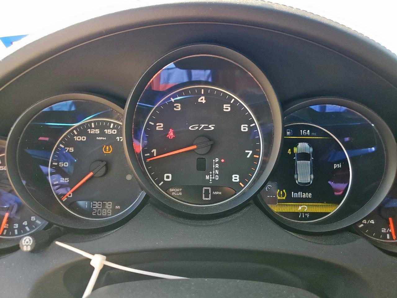 2016 PORSCHE CAYENNE