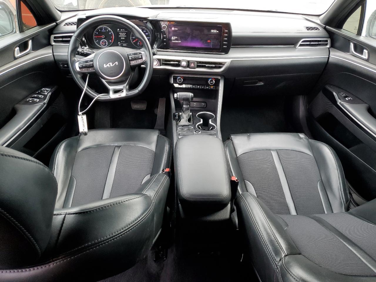 2022 KIA K5