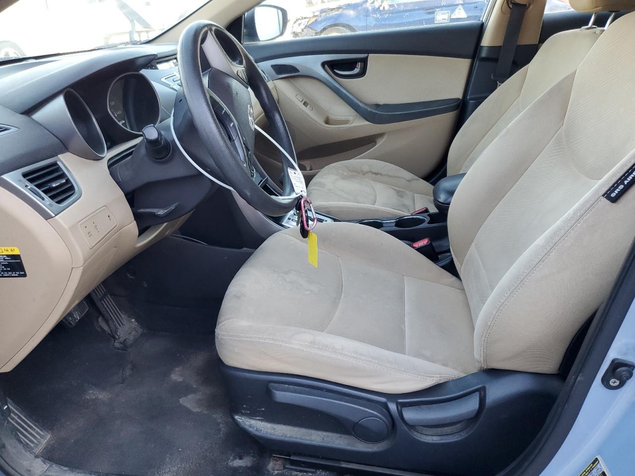 2012 HYUNDAI ELANTRA