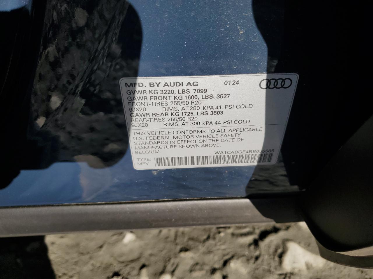 2024 AUDI Q8