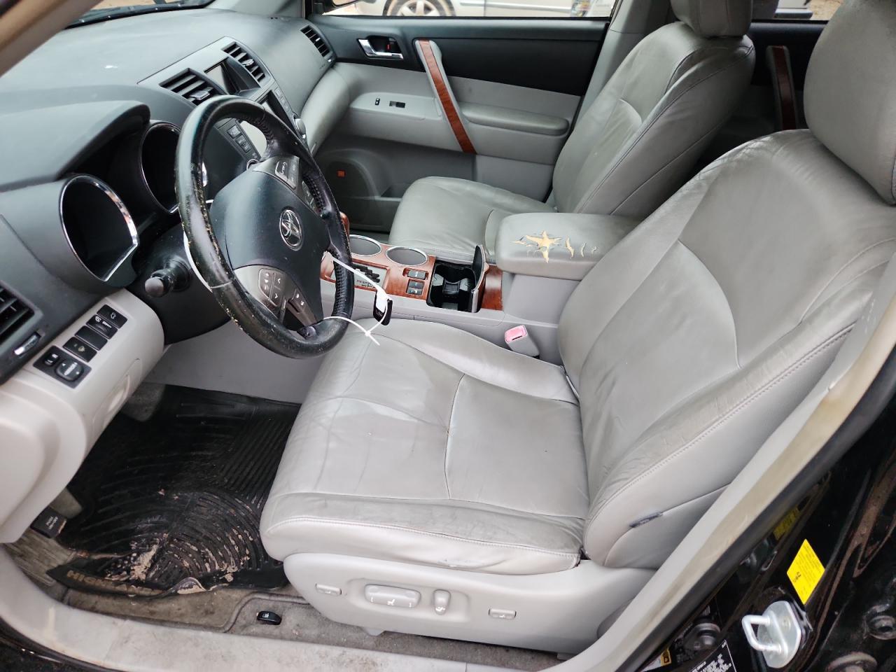 2009 TOYOTA HIGHLANDER