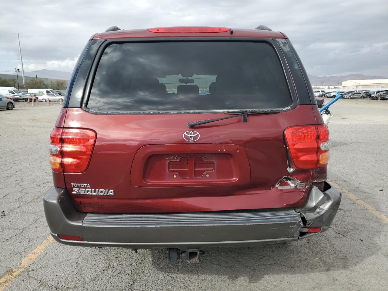 2004 TOYOTA Sequoia