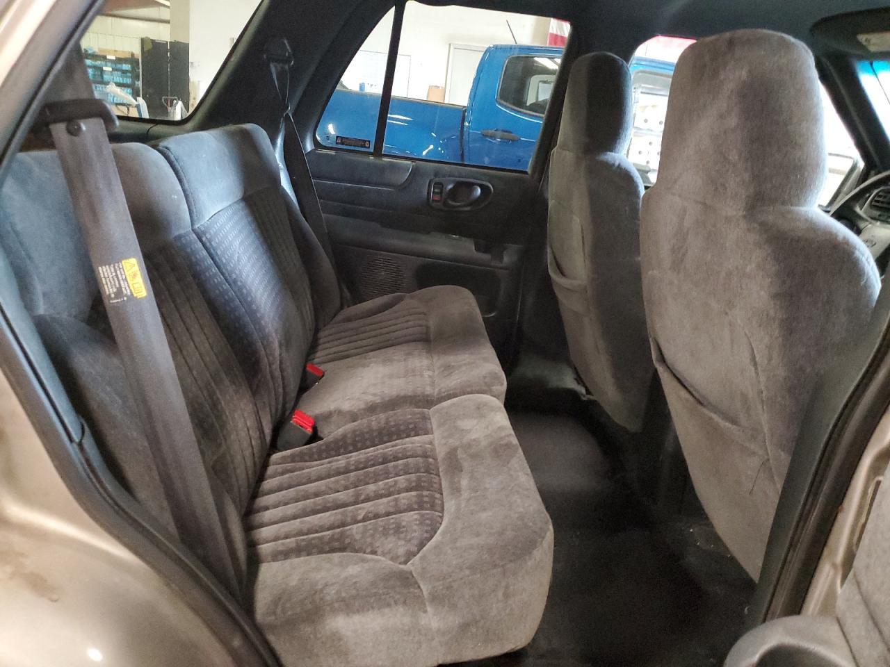 2002 CHEVROLET BLAZER