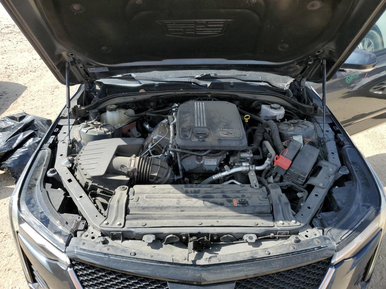 2022 CADILLAC CT4