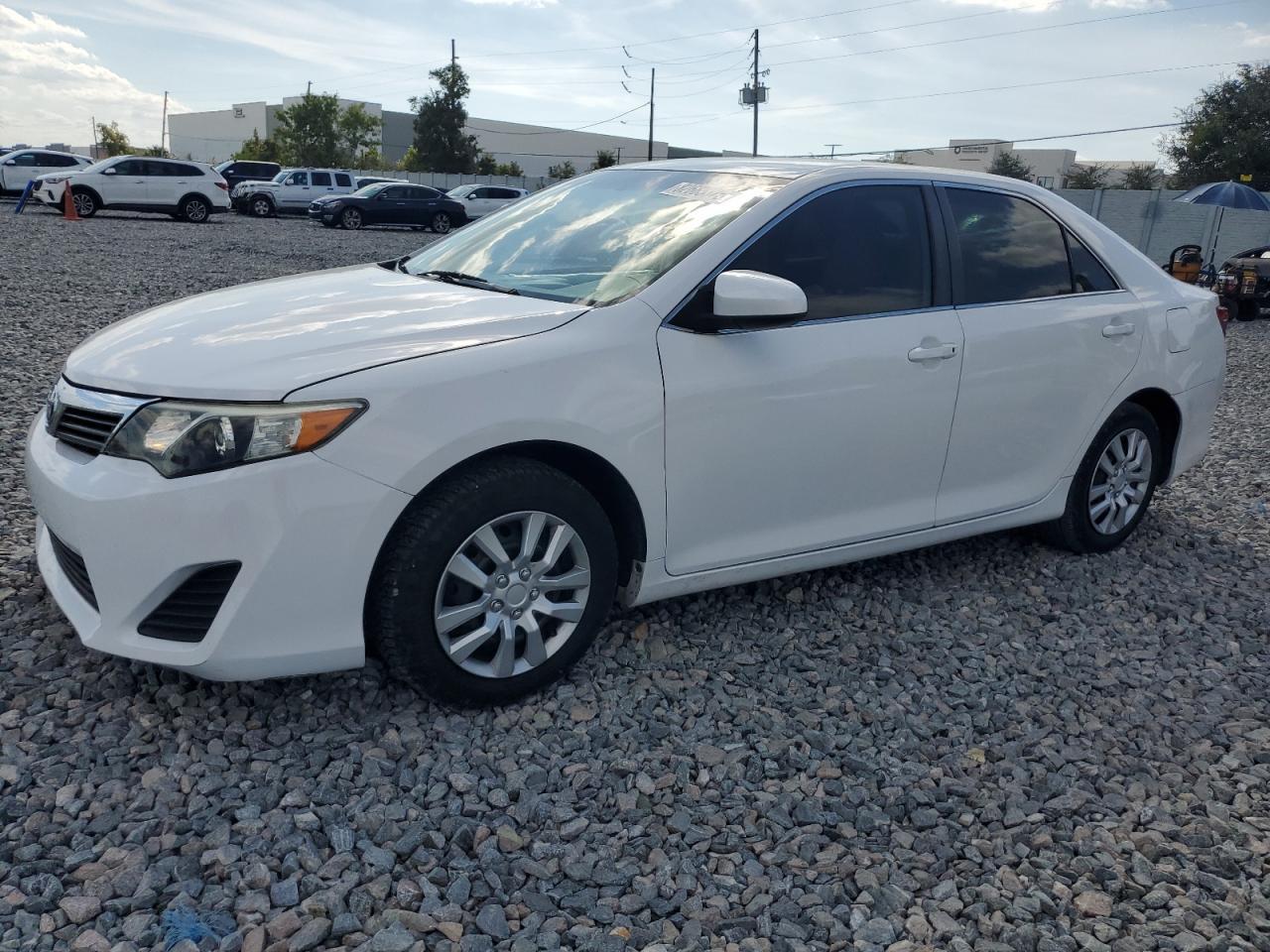 2013 TOYOTA CAMRY