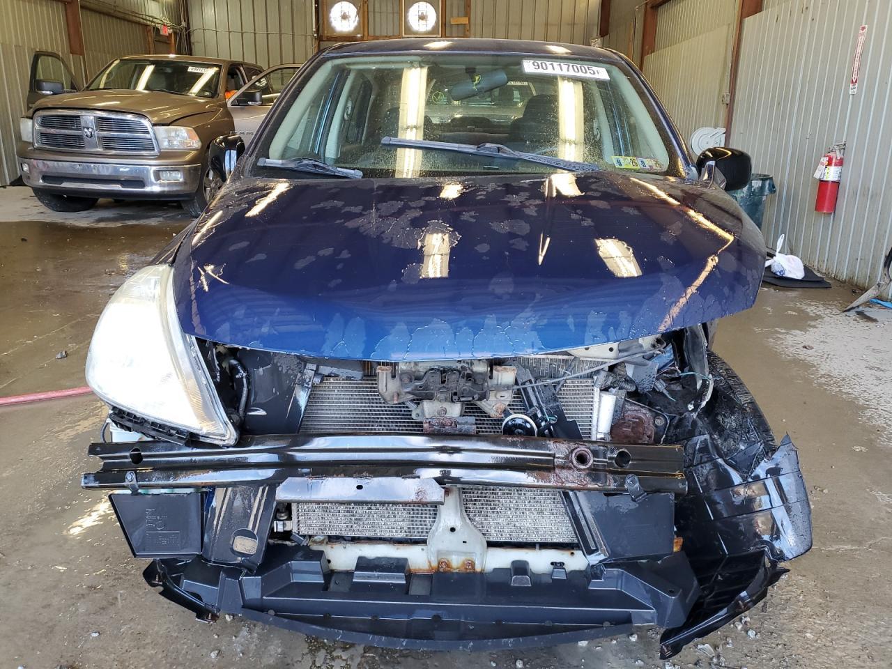 2009 NISSAN VERSA