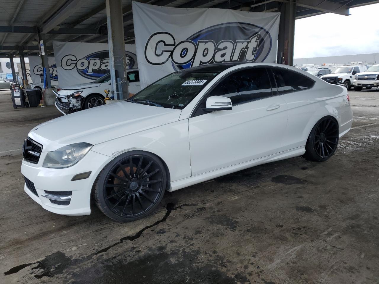 2014 MERCEDES-BENZ C-CLASS