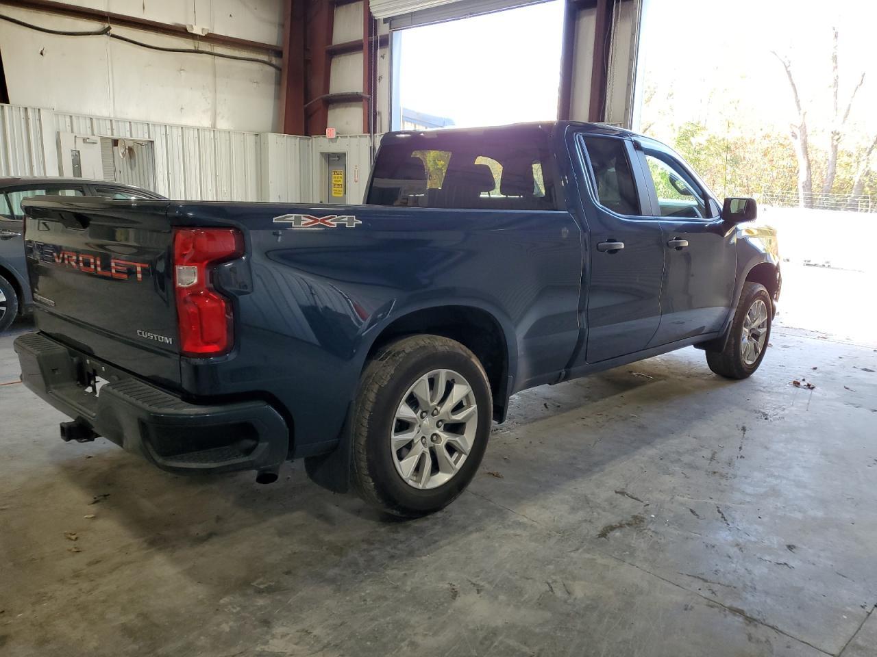 2021 CHEVROLET Silverado