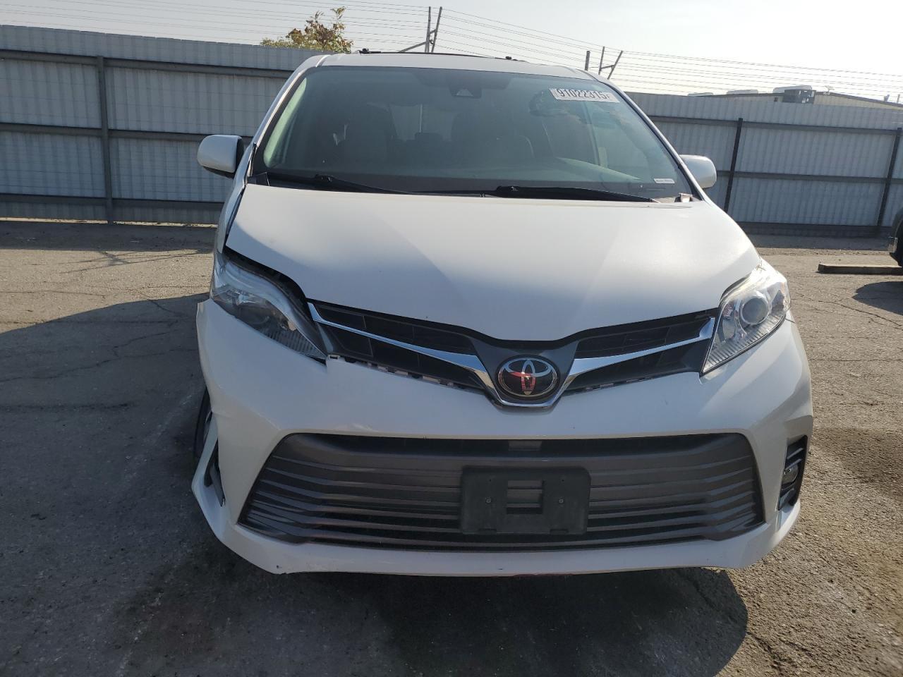 2019 TOYOTA SIENNA