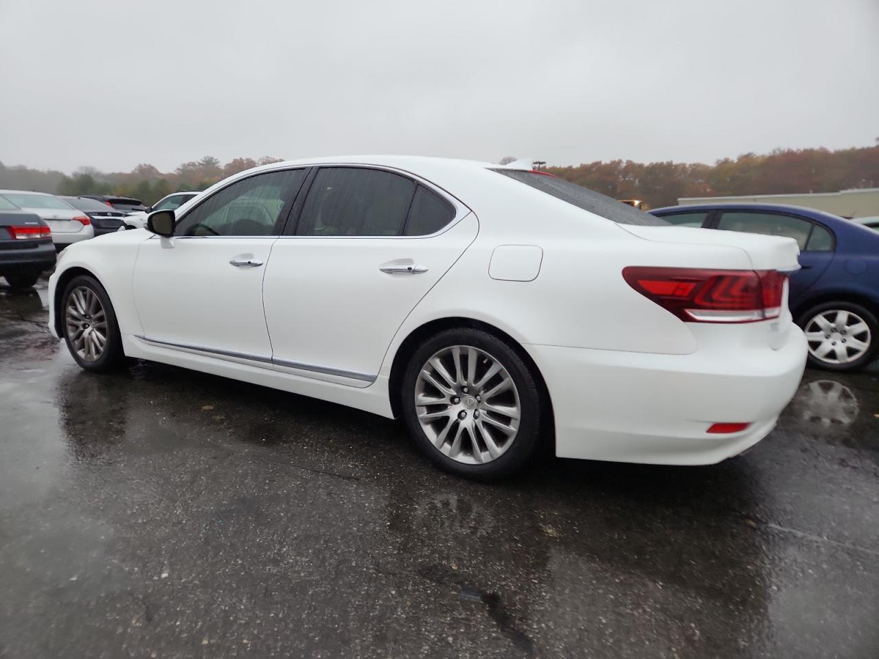 2015 LEXUS LS 460