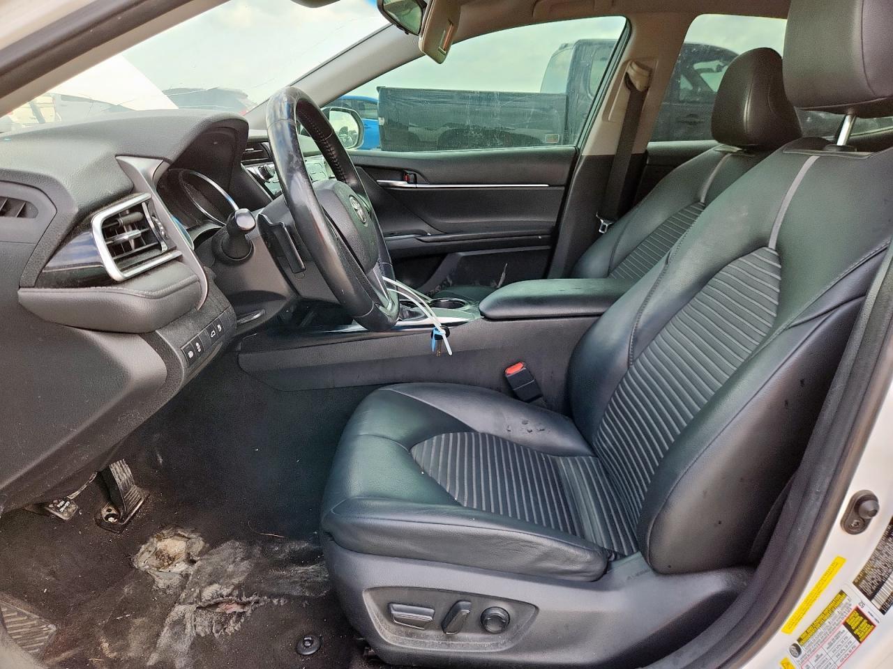 2018 TOYOTA CAMRY