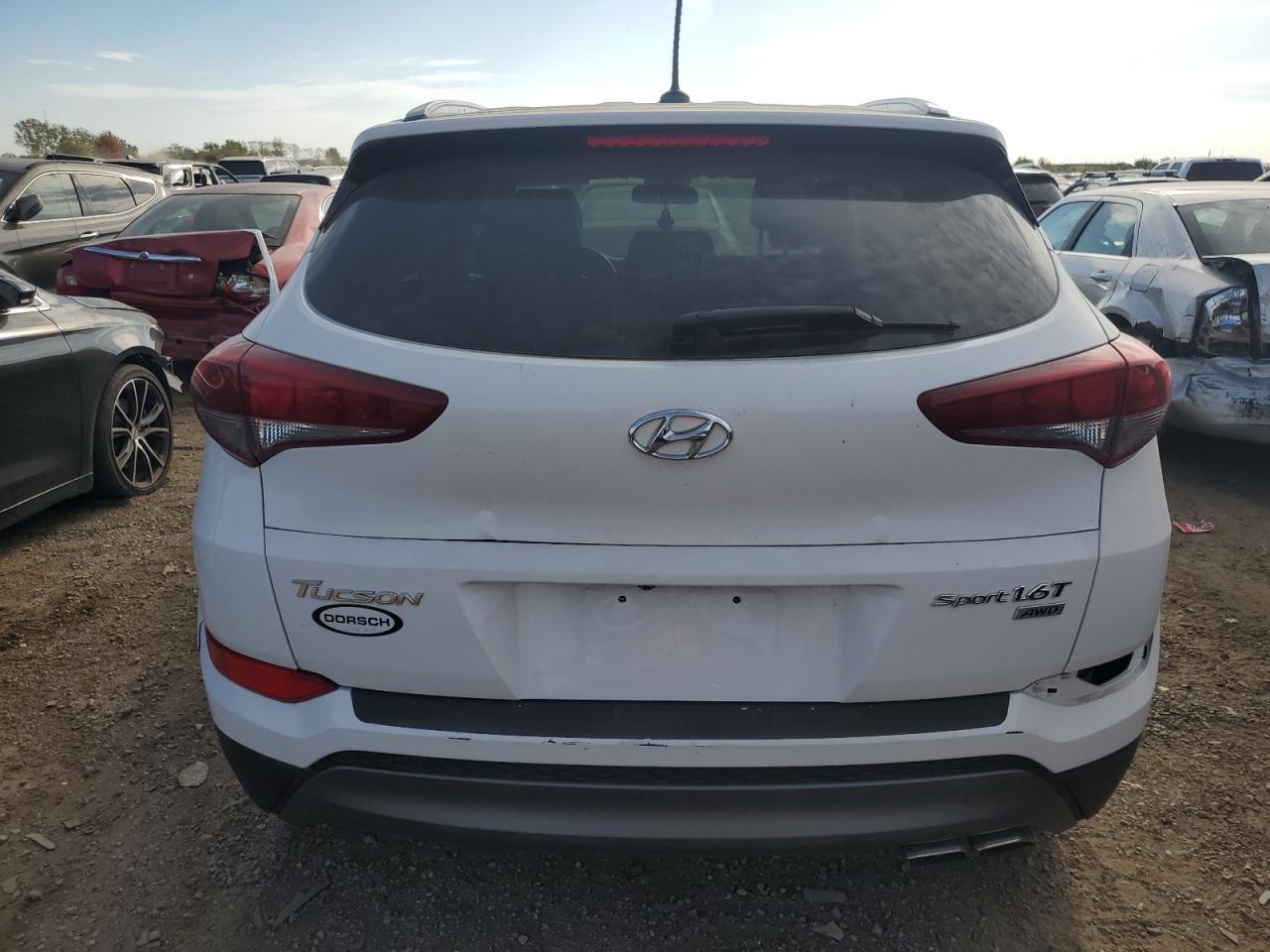 2016 HYUNDAI TUCSON