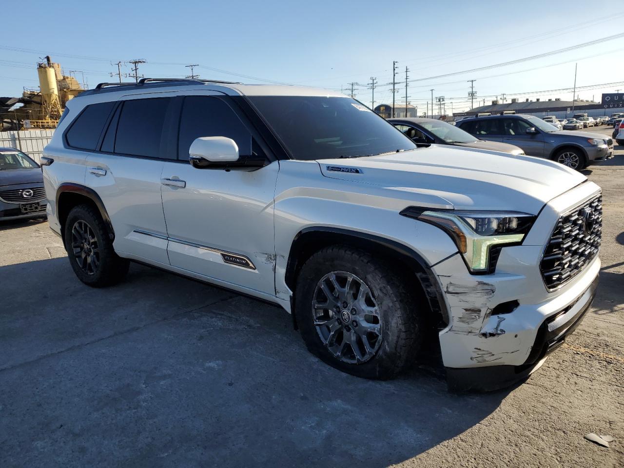 2025 TOYOTA Sequoia