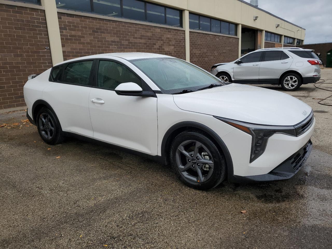 2025 KIA K4