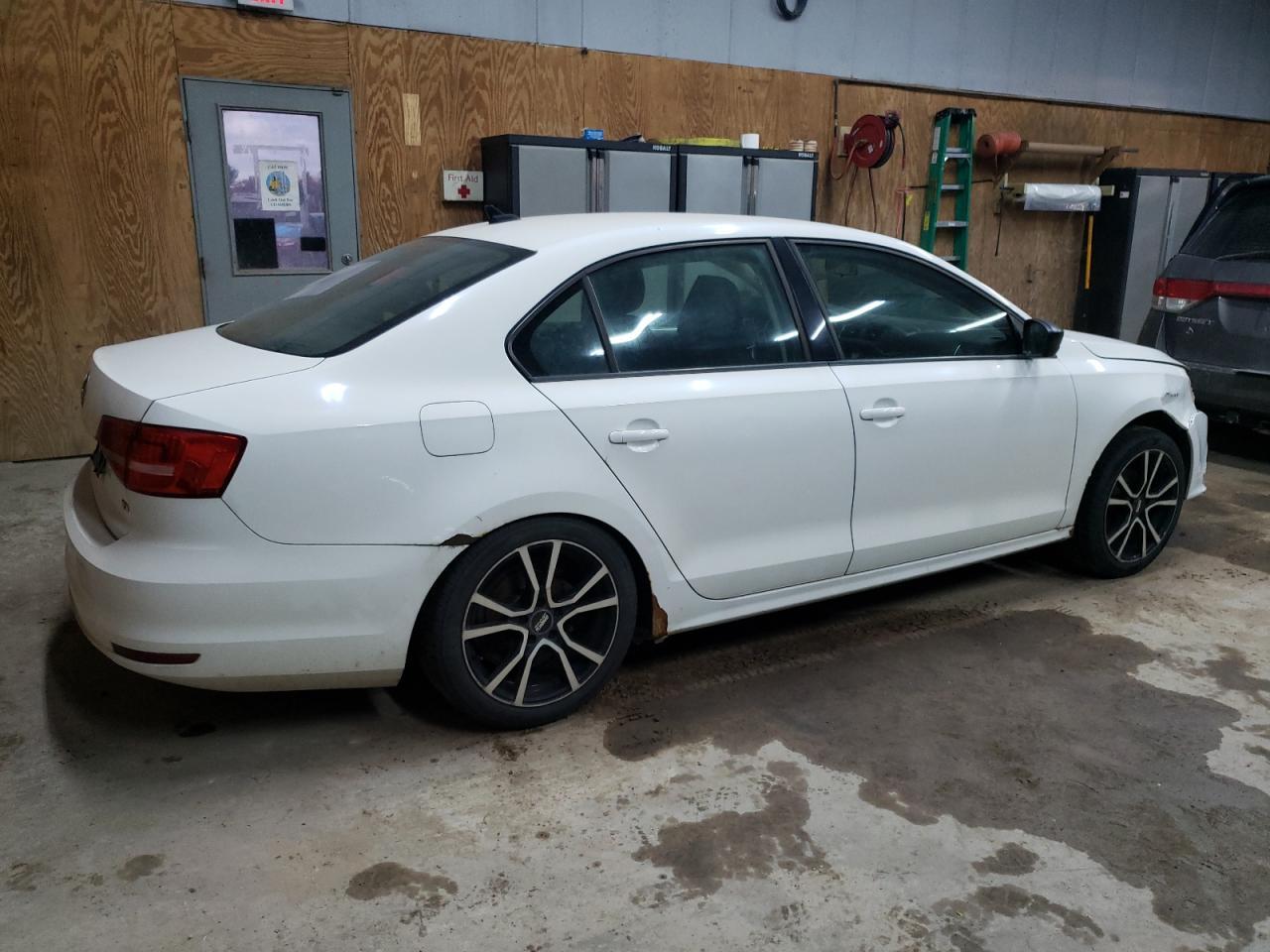 2015 VOLKSWAGEN JETTA