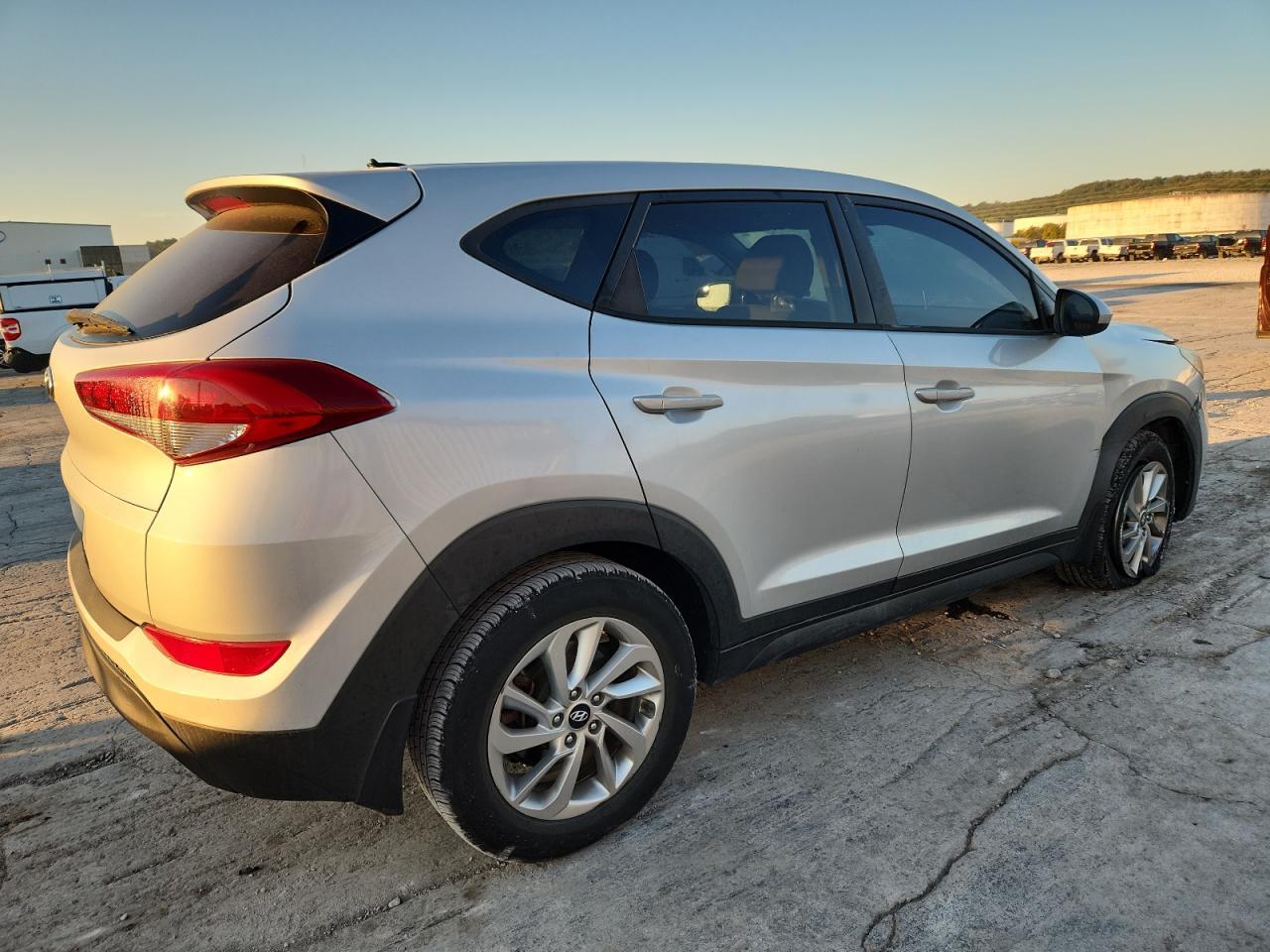 2016 HYUNDAI TUCSON