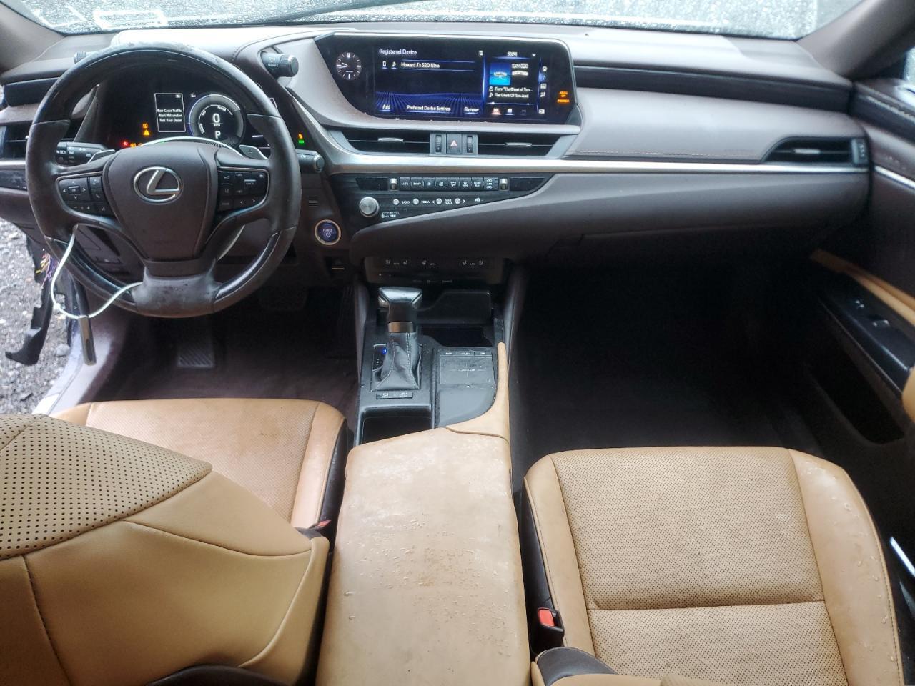 2021 LEXUS Es