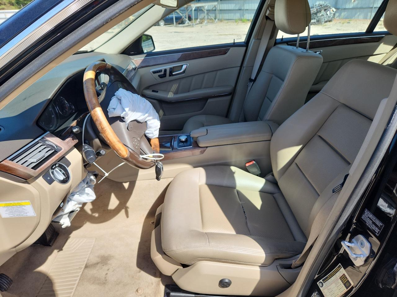 2013 MERCEDES-BENZ E-Class