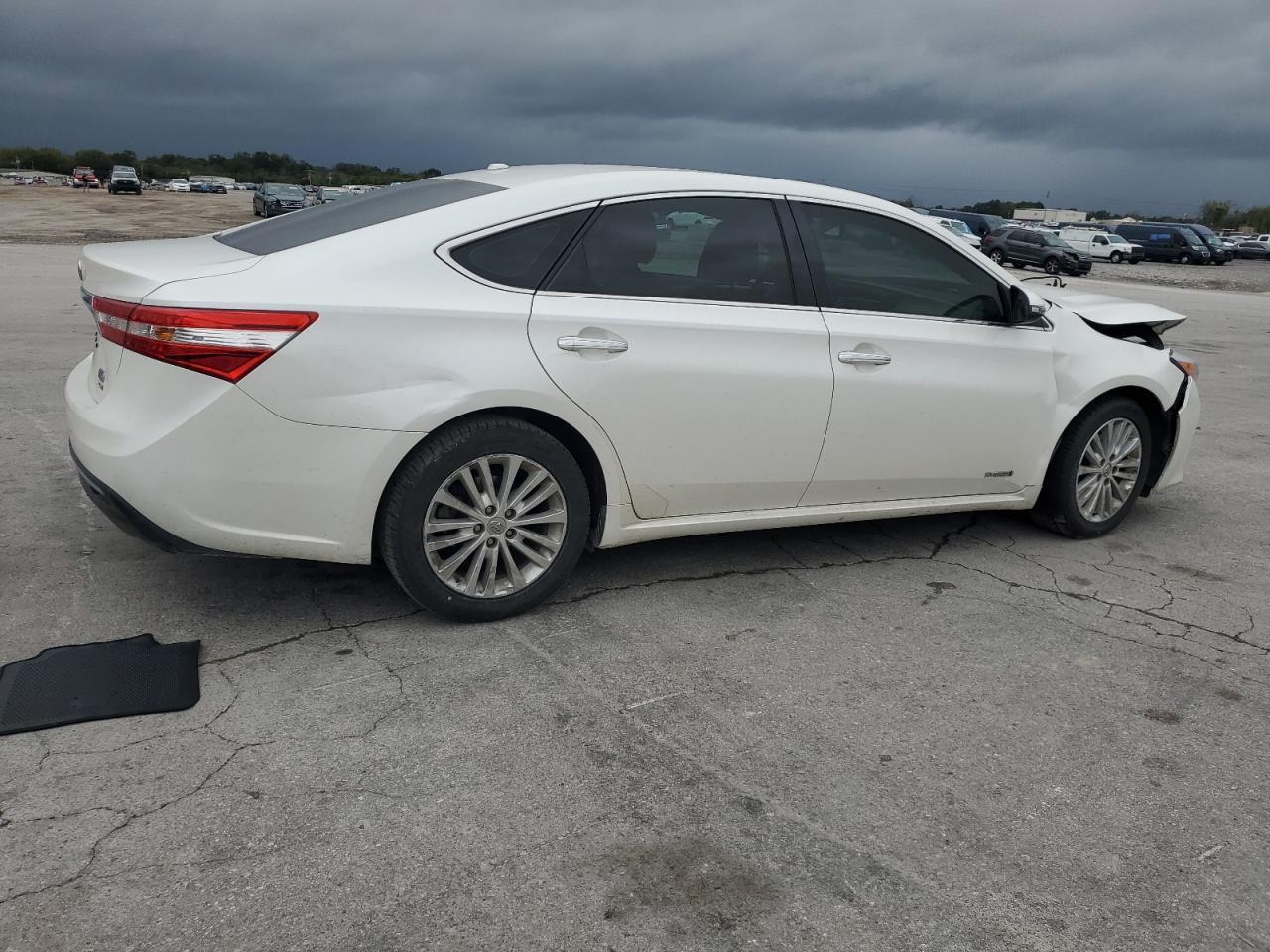 2014 TOYOTA Avalon