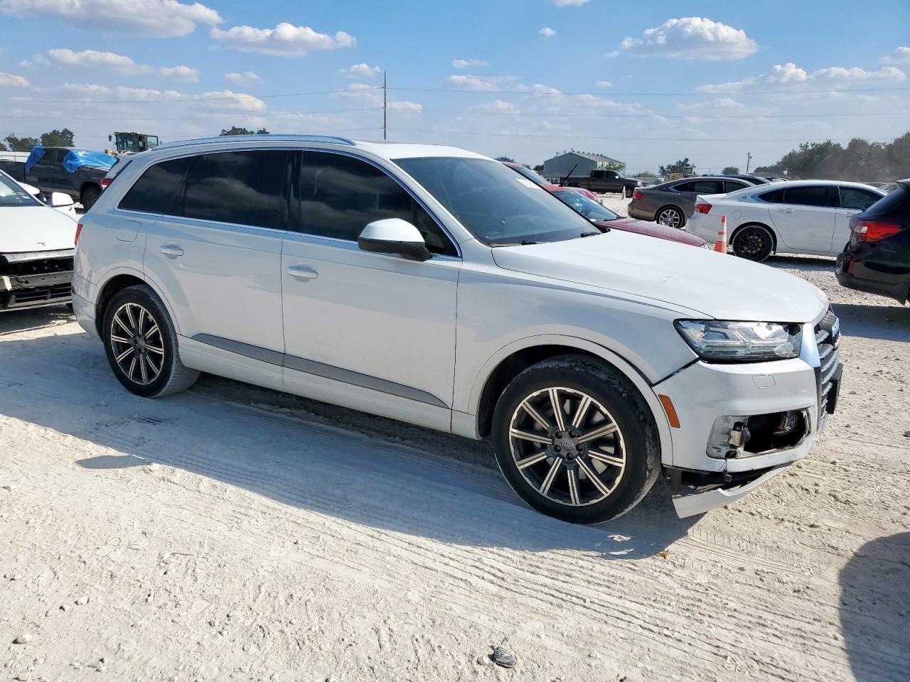 2017 AUDI Q7