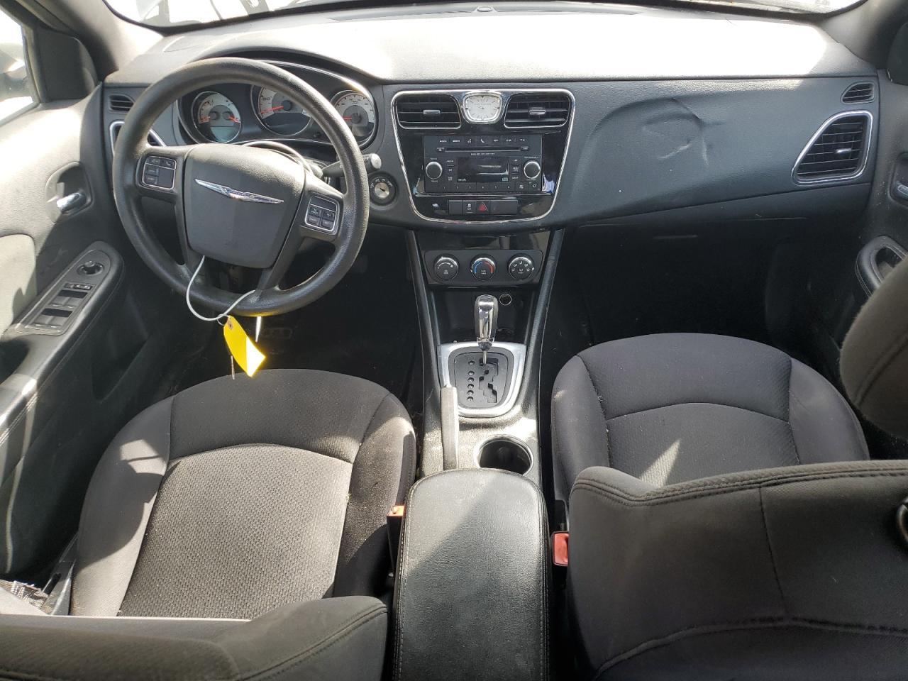 2012 CHRYSLER 200
