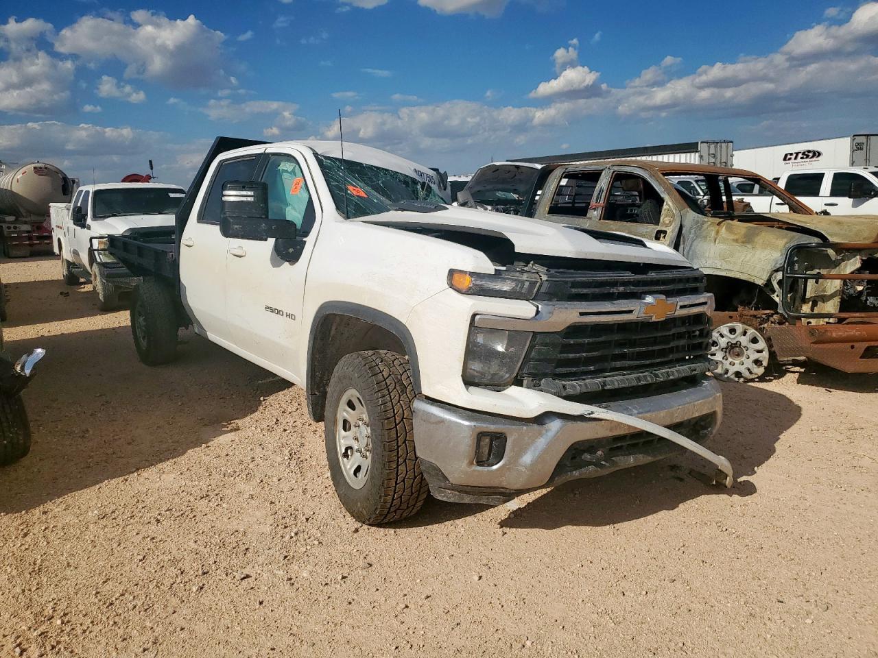2024 CHEVROLET Silverado