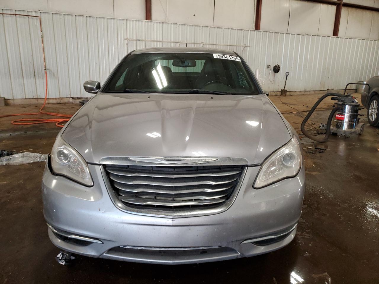 2013 CHRYSLER 200