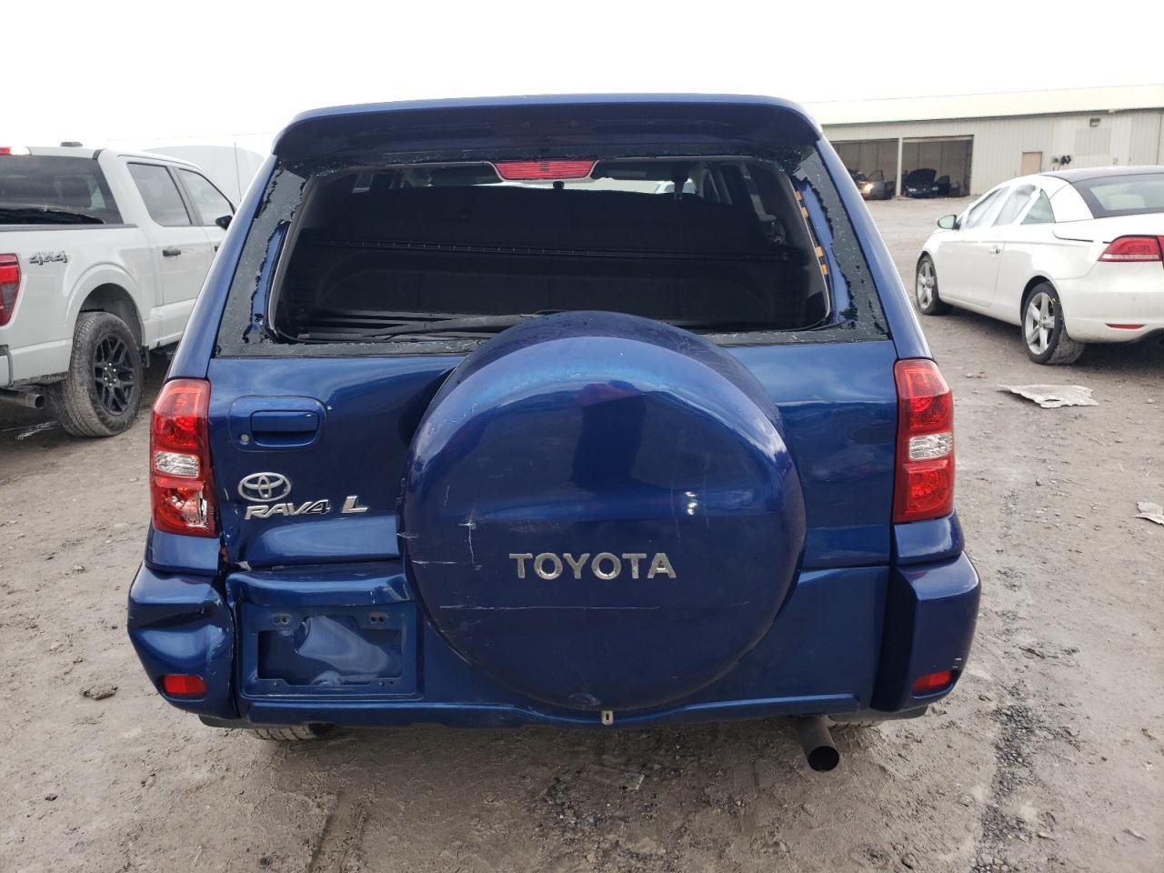2004 TOYOTA RAV4