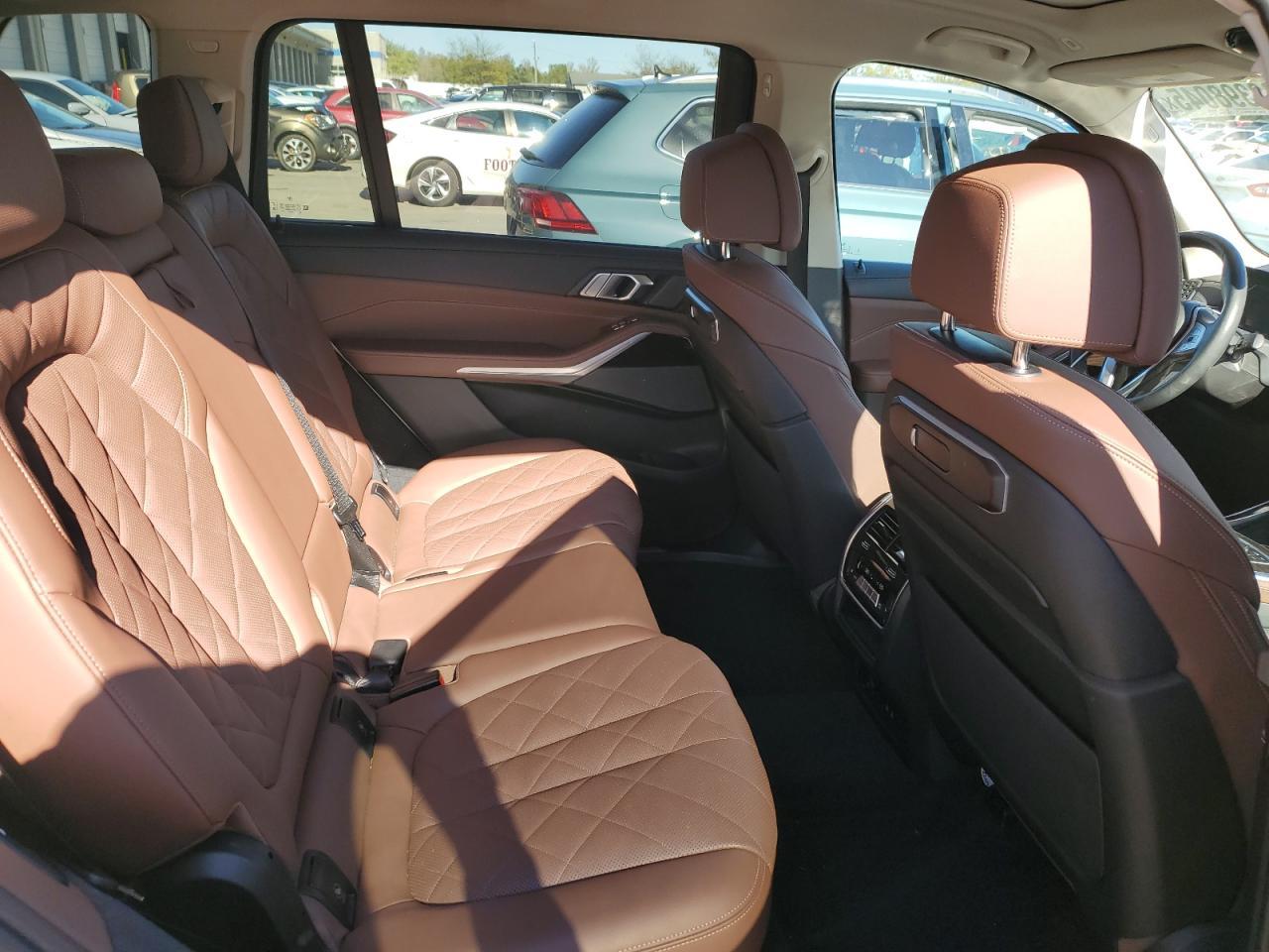 2024 BMW X7