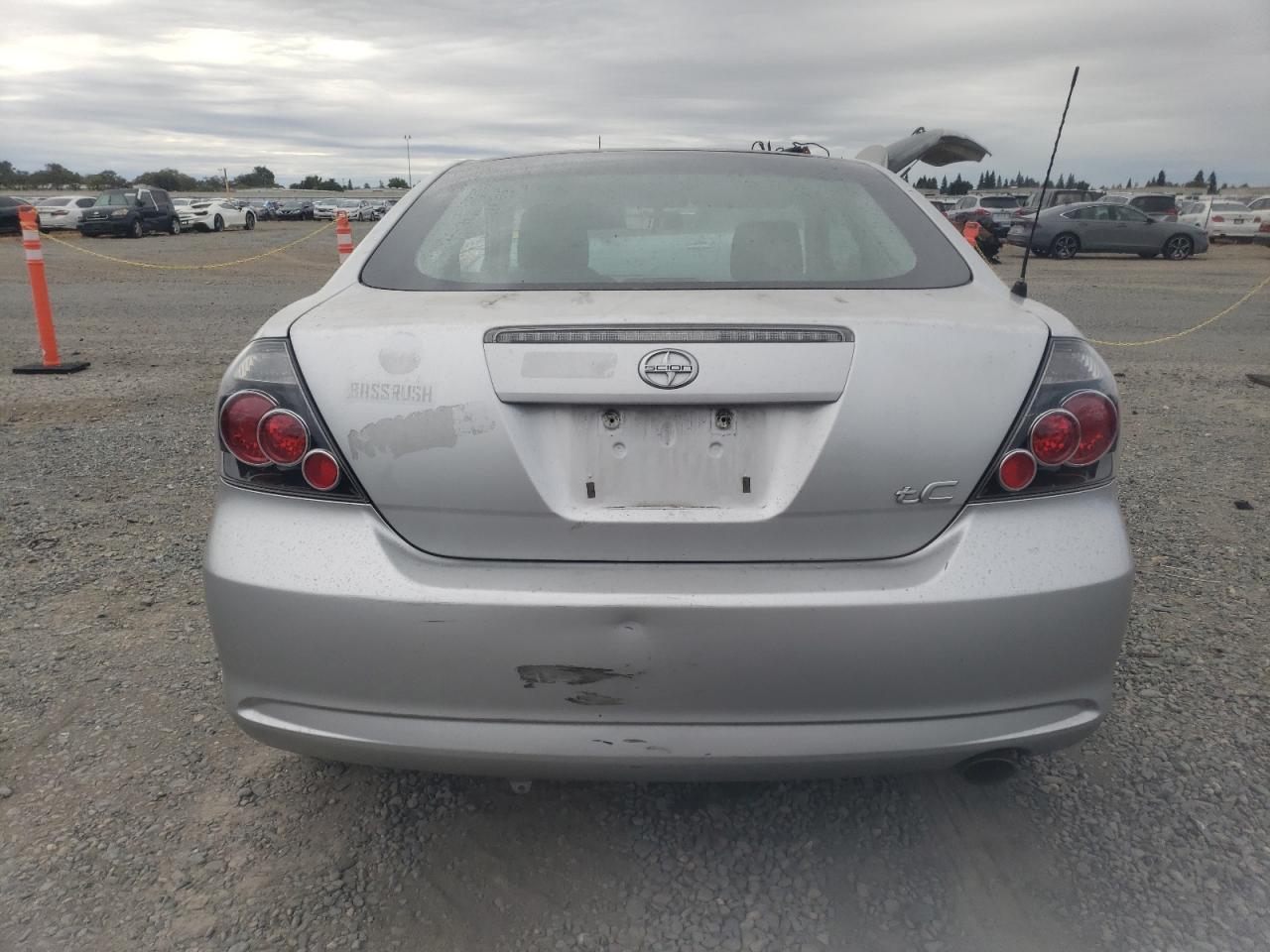 2010 TOYOTA SCION