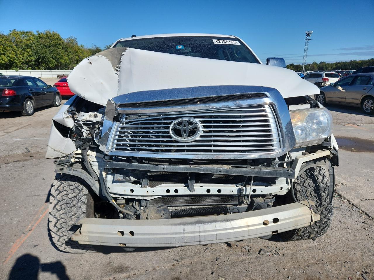 2011 TOYOTA TUNDRA