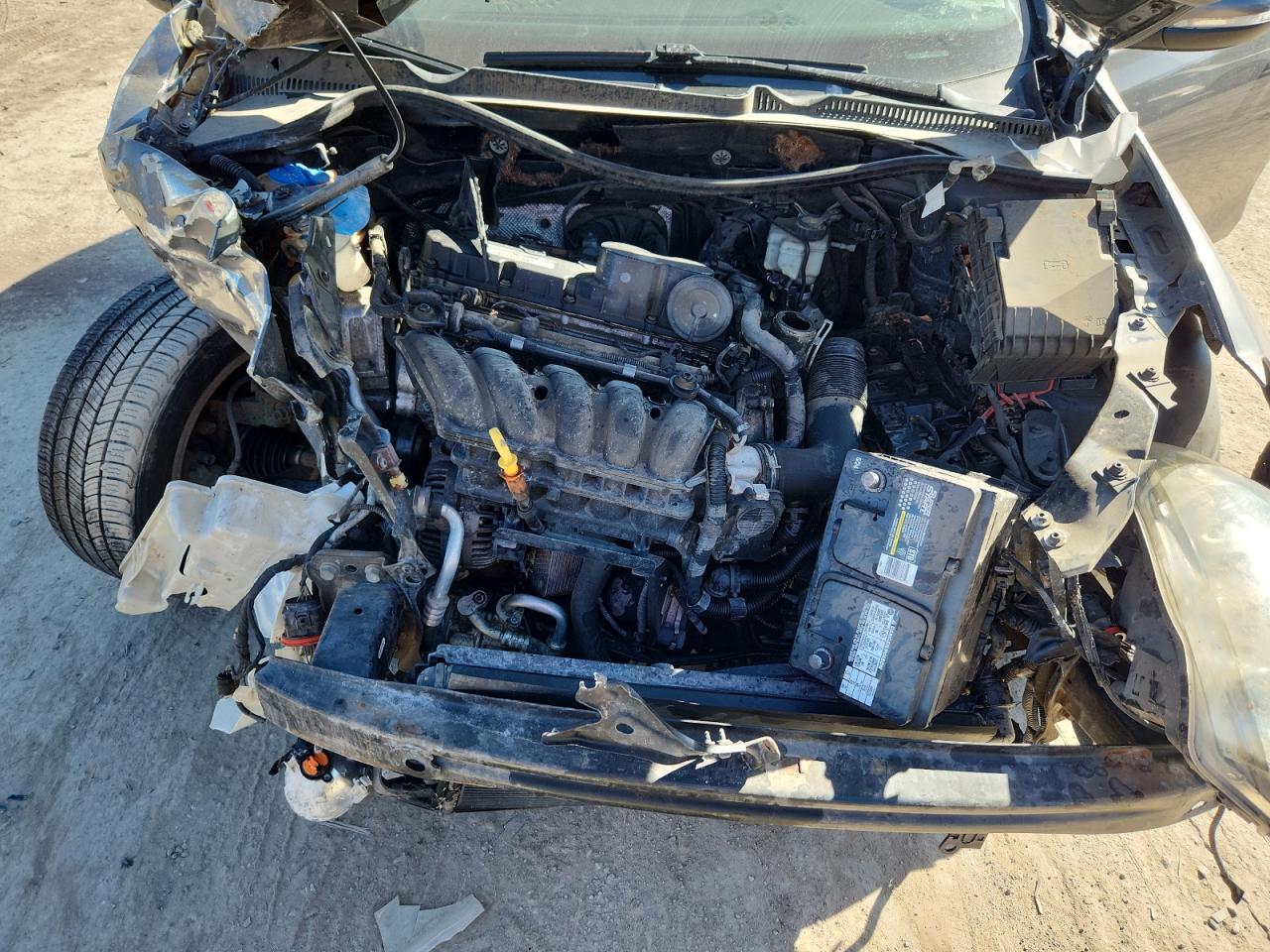 2011 VOLKSWAGEN GOLF