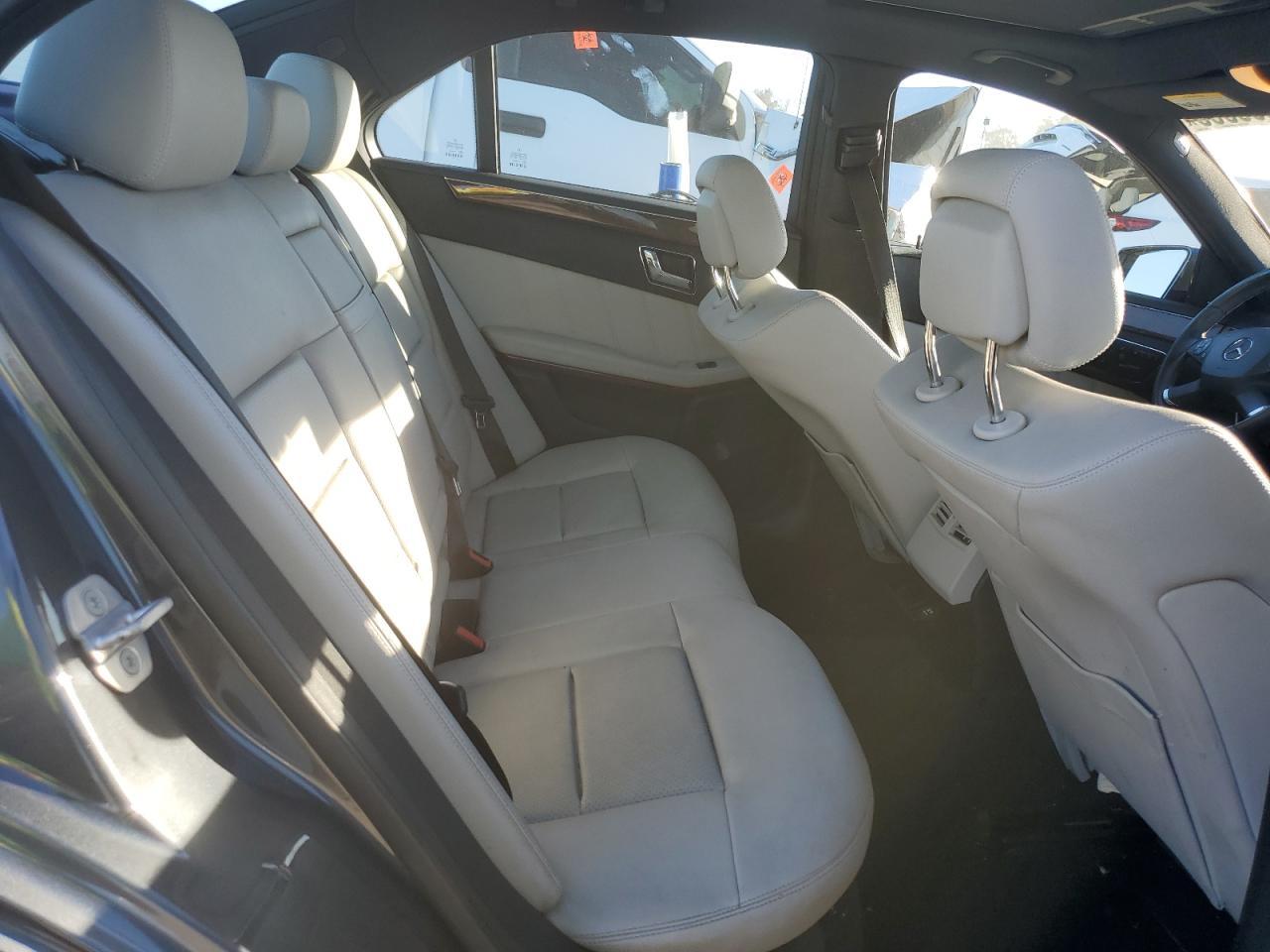 2010 MERCEDES-BENZ E-Class