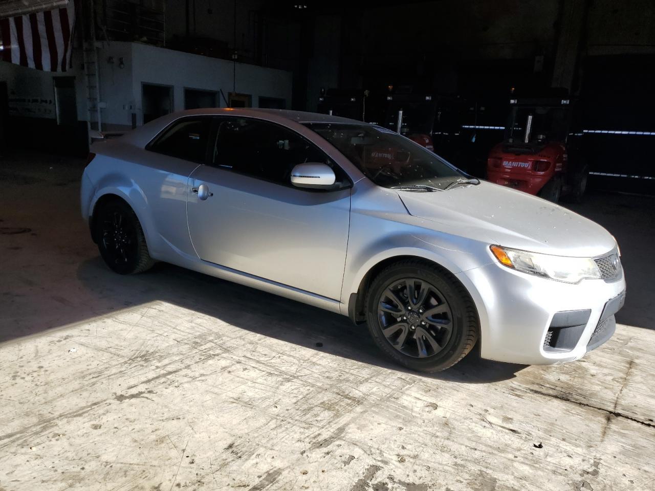 2013 KIA FORTE