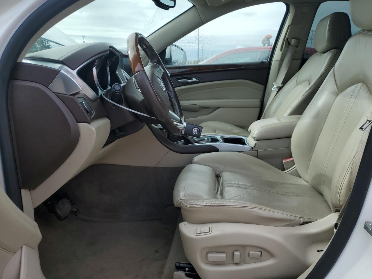 2010 CADILLAC SRX