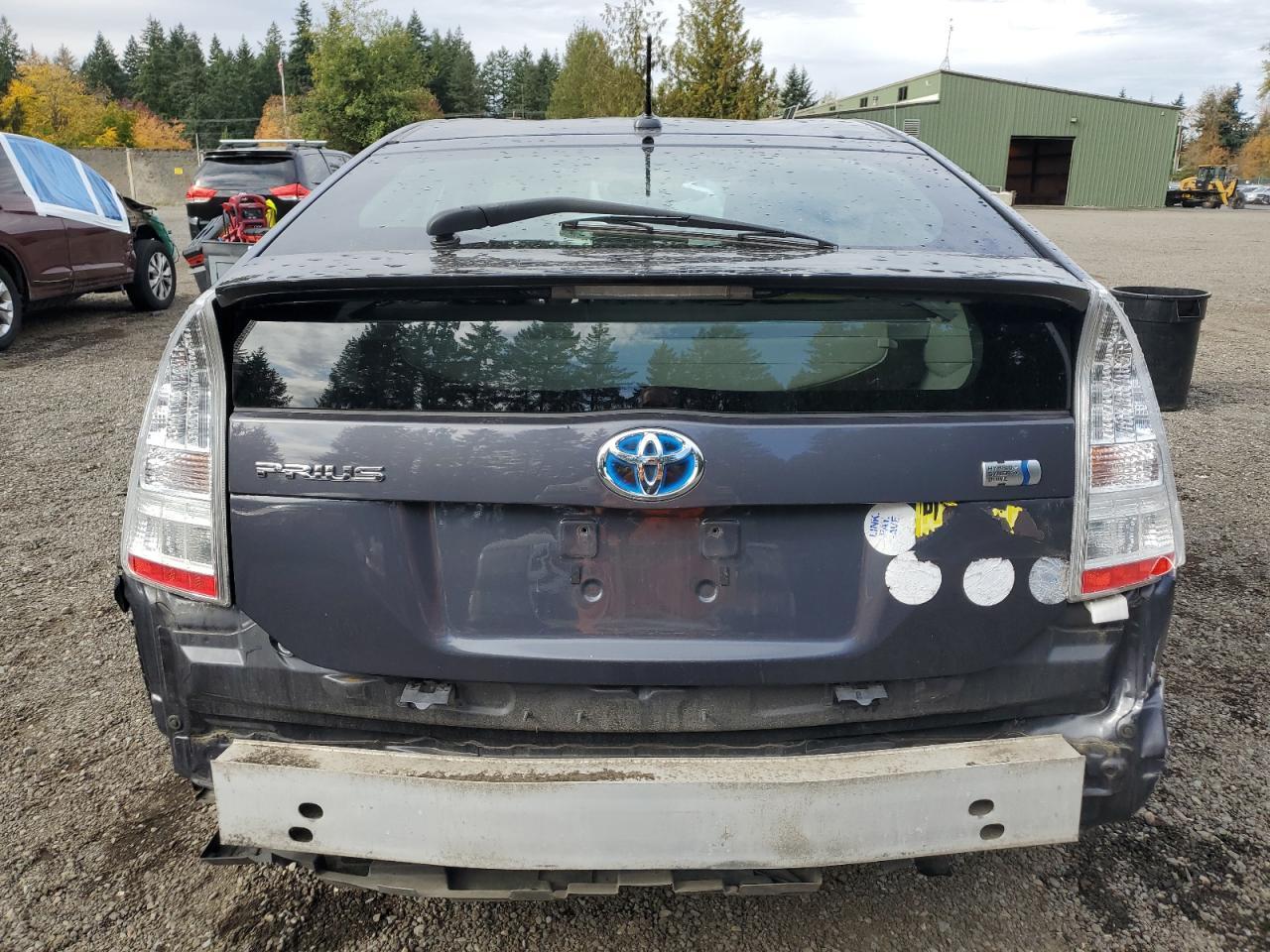 2011 TOYOTA PRIUS