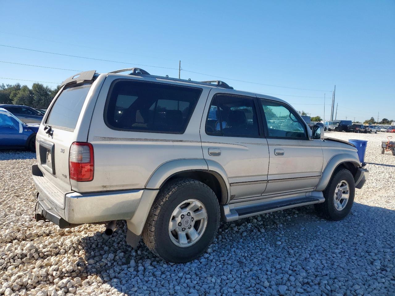 2000 TOYOTA 4Runner