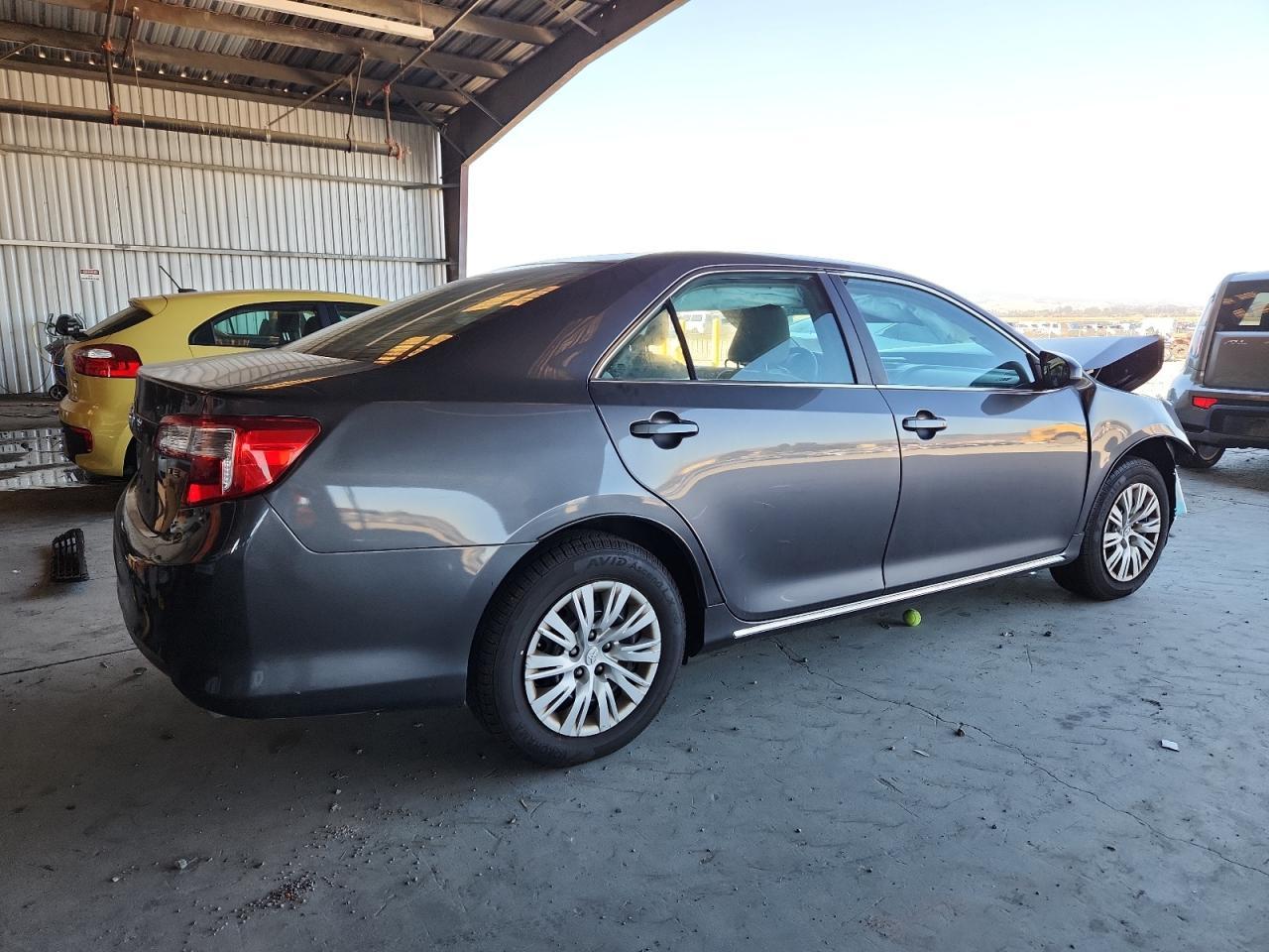 2013 TOYOTA CAMRY
