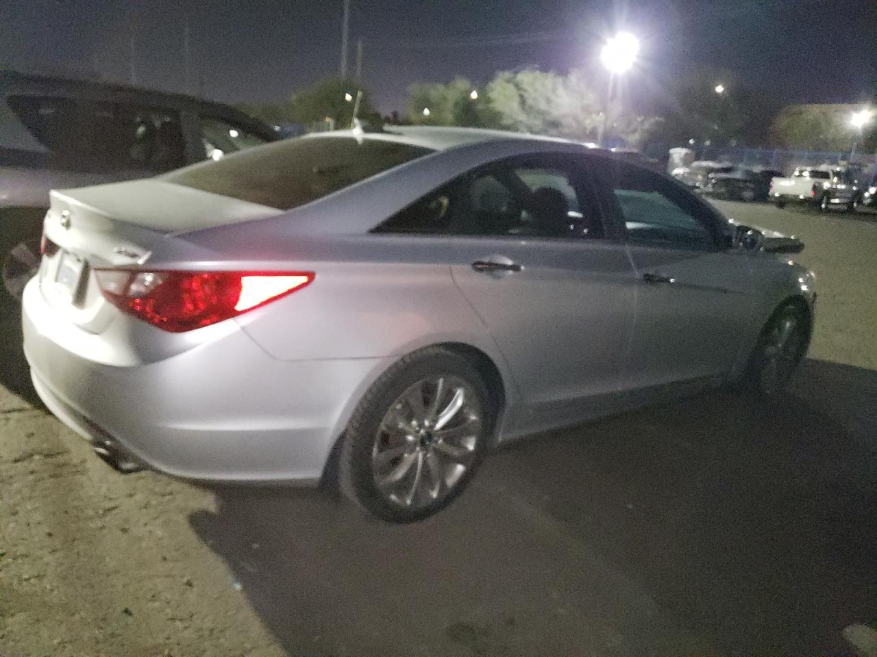 2012 HYUNDAI SONATA