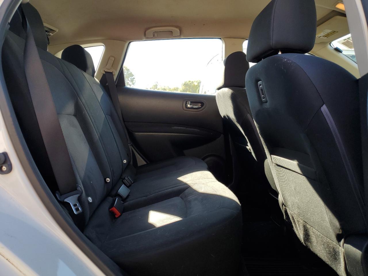 2014 NISSAN ROGUE