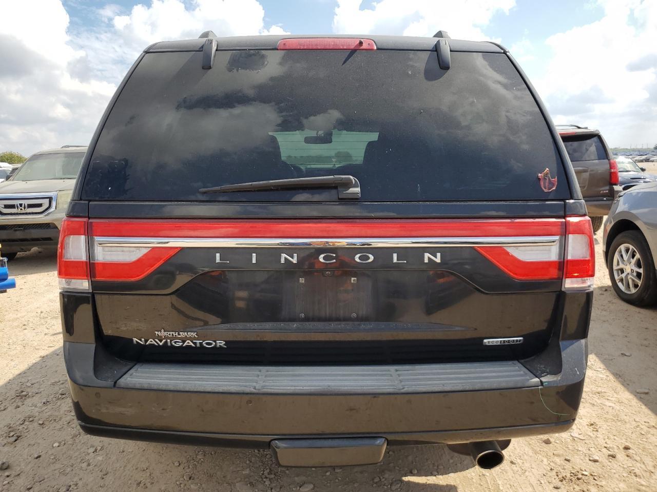 2015 LINCOLN Navigator