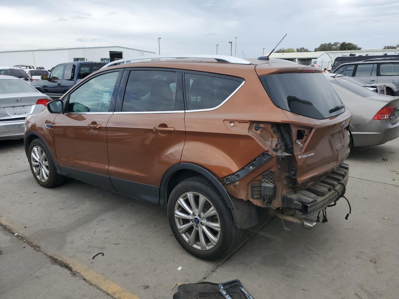 2017 FORD ESCAPE