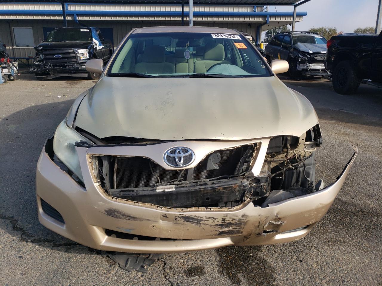 2010 TOYOTA CAMRY