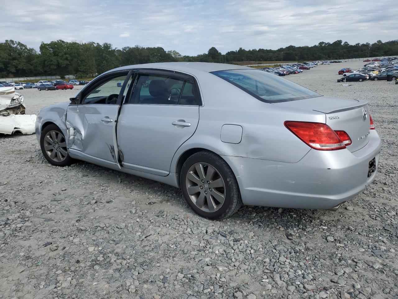 2007 TOYOTA Avalon