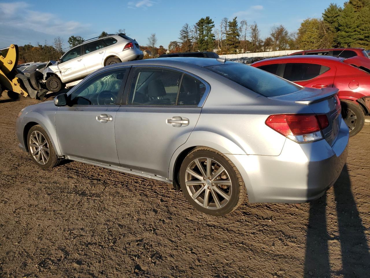 2014 SUBARU Legacy