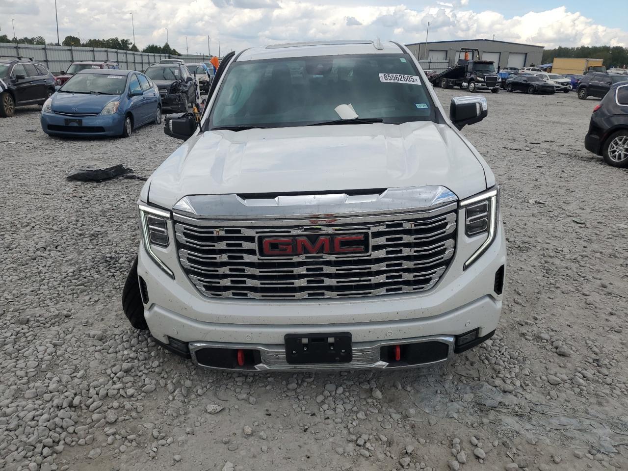 2025 GMC Sierra