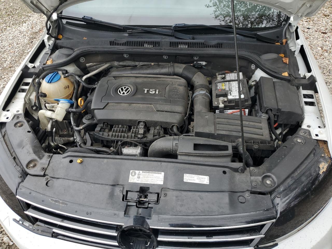 2016 VOLKSWAGEN JETTA