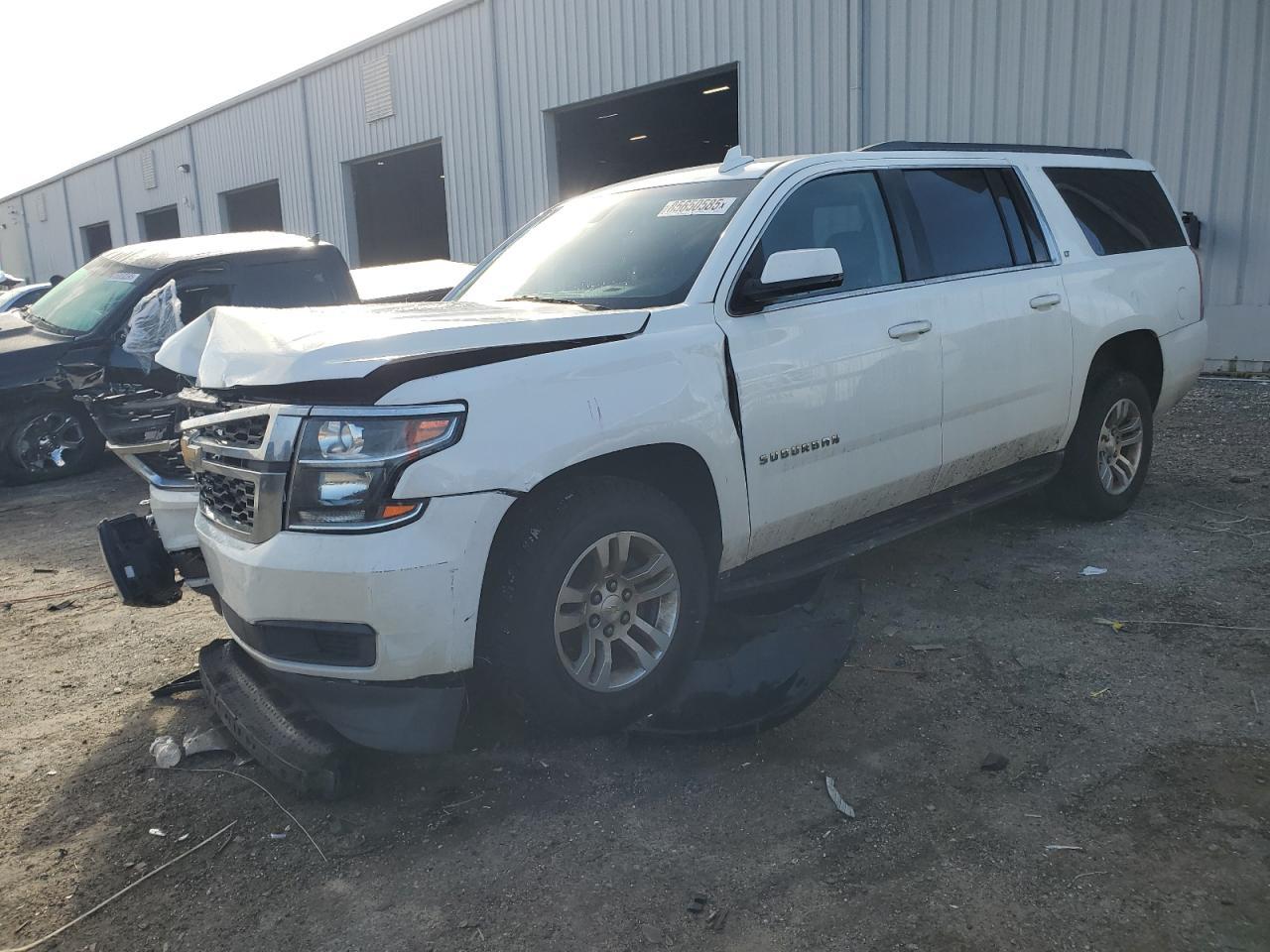 2016 CHEVROLET Suburban