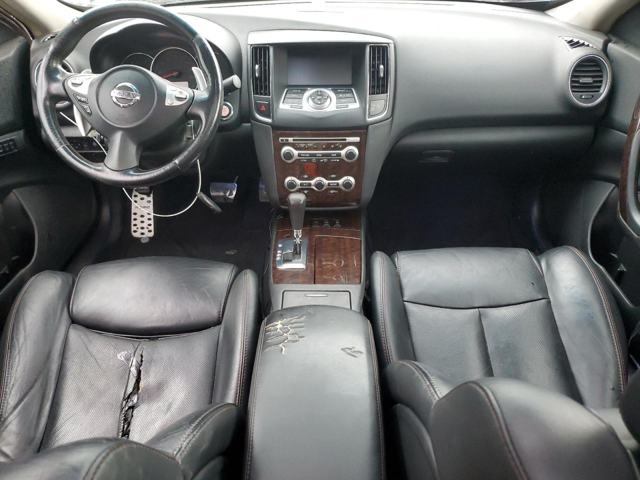 2011 NISSAN Maxima