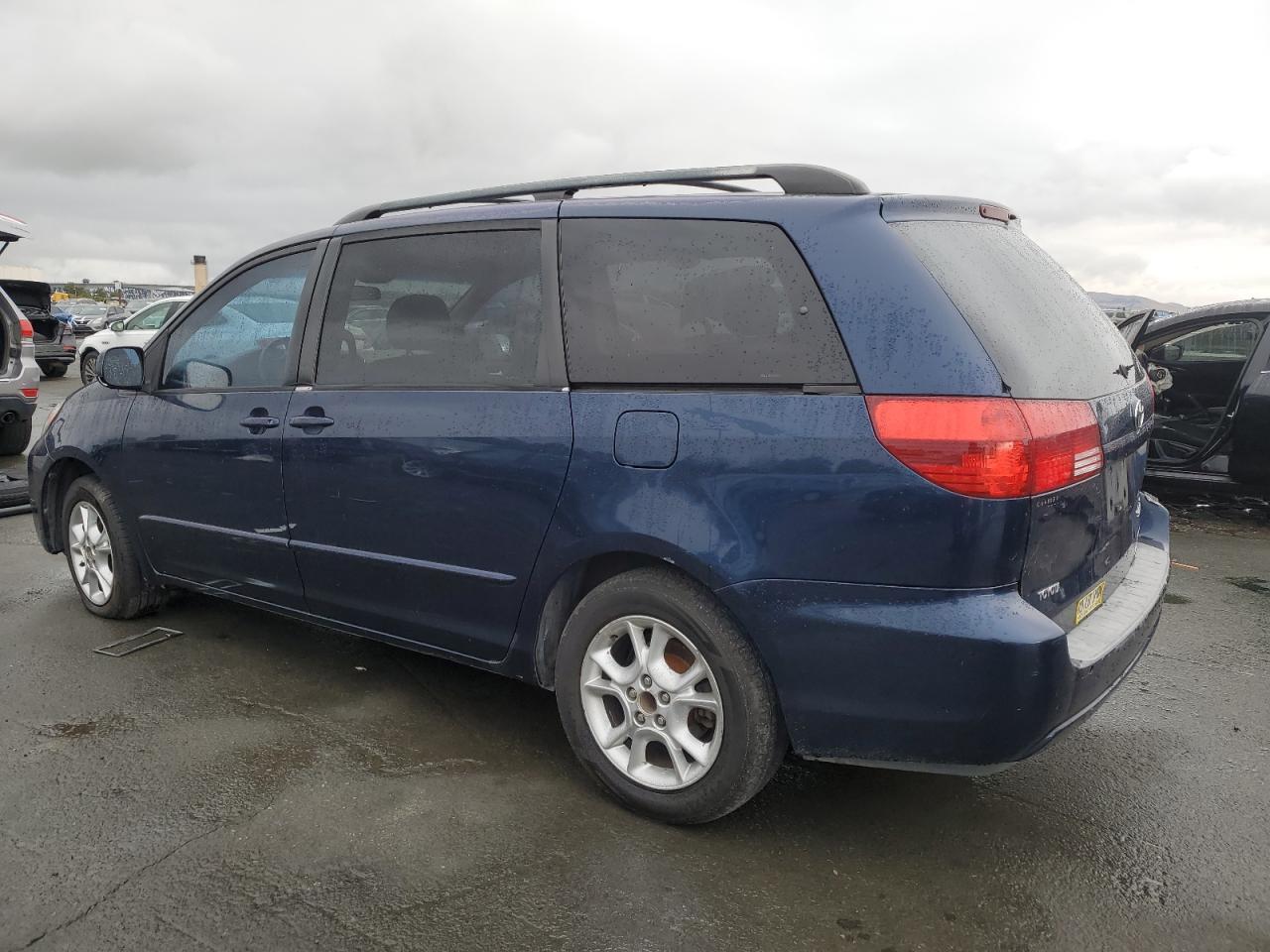 2005 TOYOTA SIENNA